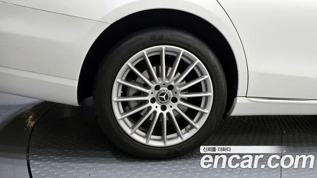 Mercedes-Benz E-класс W213 Exclusive, 2023 все фото