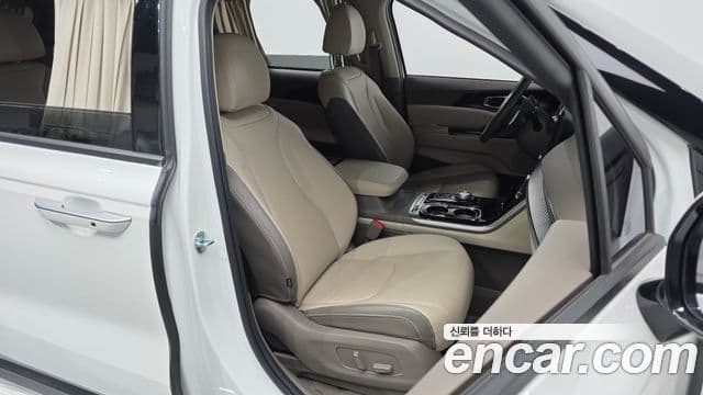 Kia Carnival 4세대 Signature, 2023 10