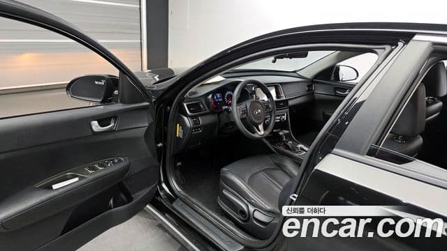 Kia K5 2세대 Luxury, 2017 10