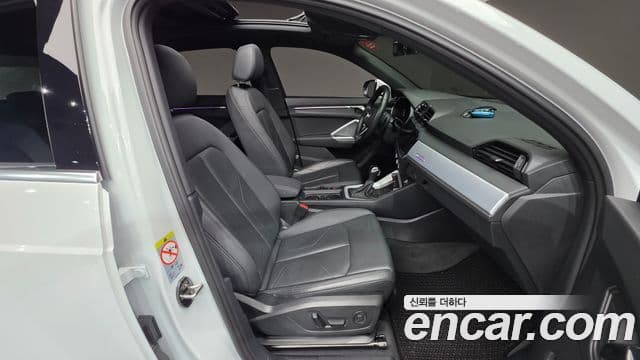 Audi Q3 (F3) Premium, 2023 10