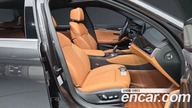 BMW 5시리즈 (G30) 520i M Sport, 2021 11
