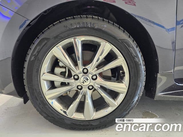 Kia The / новый New Carnival Prestige, 2020 все фото