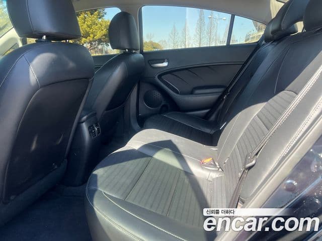 Kia The / новый New K3 Prestige, 2016 9