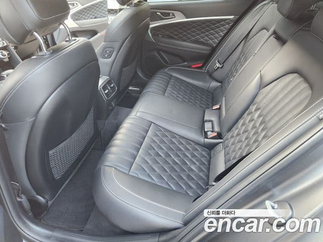 Genesis The / новый New G70, 2021 13