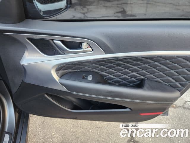 Genesis The / новый New G70, 2021 16