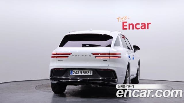 Genesis GV70, 2025 4