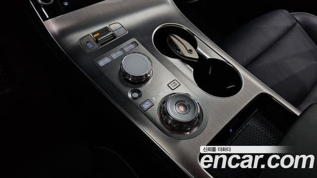 Genesis GV70, 2025 9