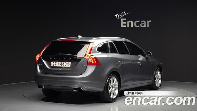 Volvo V60 1세대, 2017 2