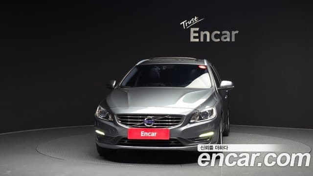 Volvo V60 1세대, 2017 3