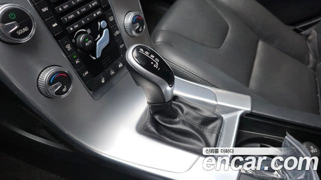 Volvo V60 1세대, 2017 9