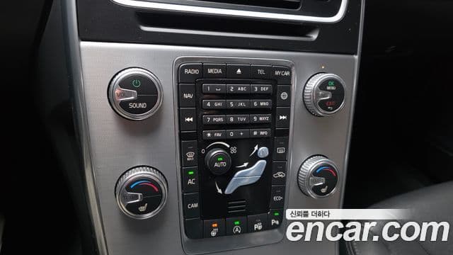 Volvo V60 1세대, 2017 17