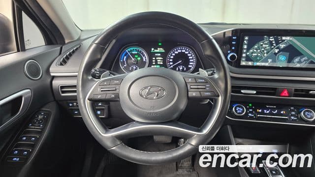 Hyundai Sonata гибрид (DN8) Modern, 2022 13
