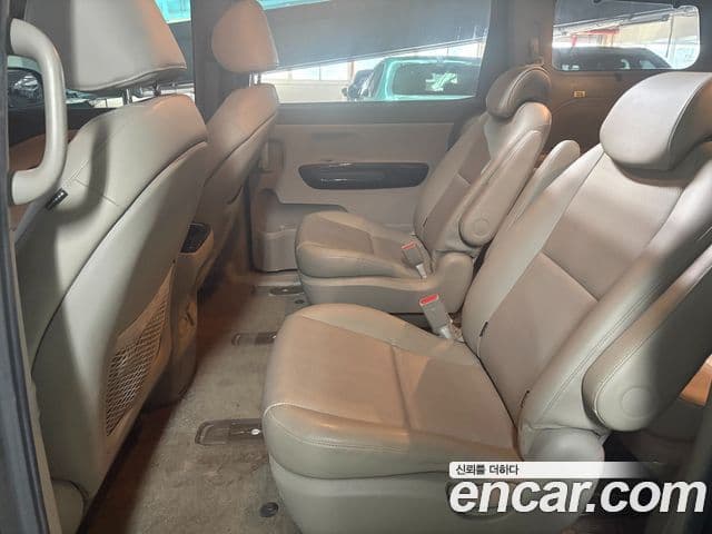 Kia All New Carnival Prestige, 2017 12