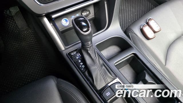 Hyundai LF Sonata 2.0 Smart, 2015 9