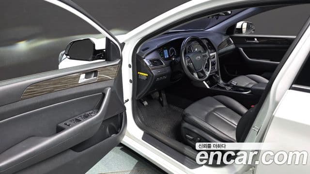 Hyundai LF Sonata 2.0 Smart, 2015 11