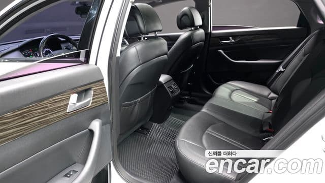 Hyundai LF Sonata 2.0 Smart, 2015 12