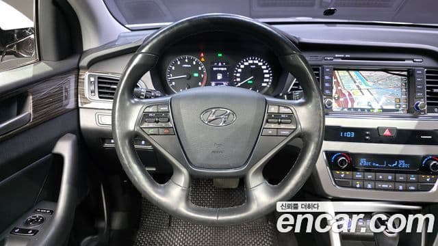 Hyundai LF Sonata 2.0 Smart, 2015 13