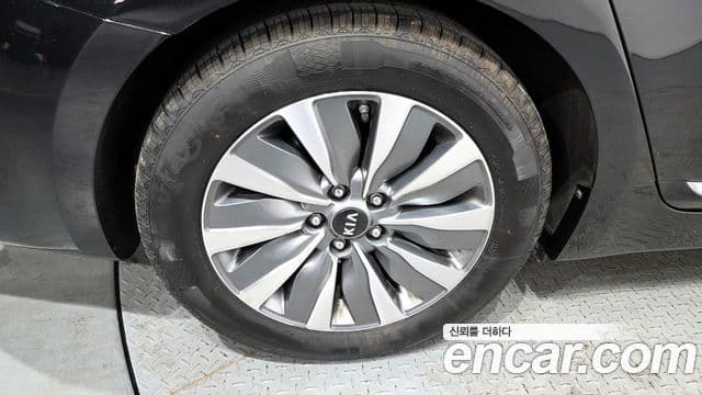 Kia K7 гибрид Prestige, 2016 все фото