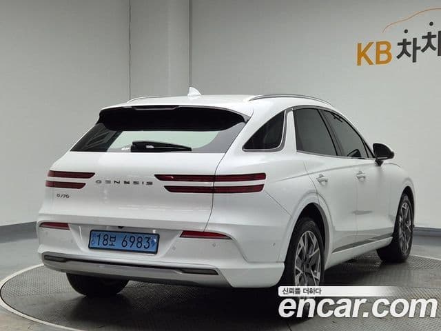 Genesis electrified GV70 e-AWD, 2022 4