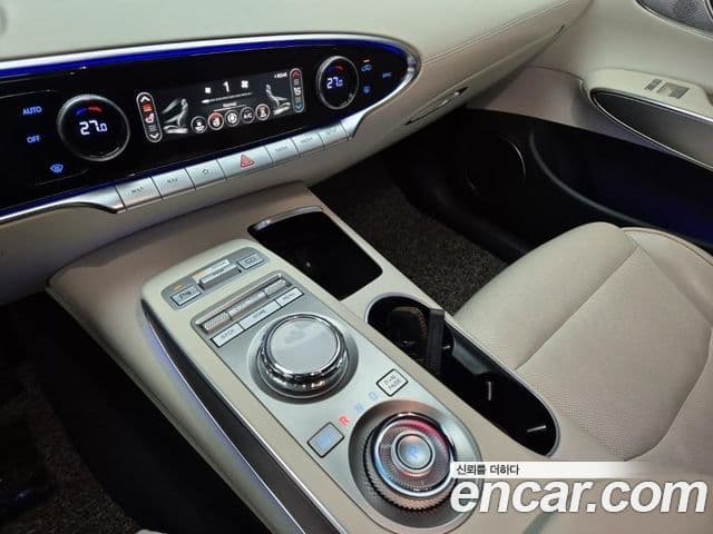 Genesis electrified GV70 e-AWD, 2022 10