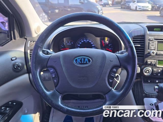 Kia Carnival R топовая версия, 2014 10