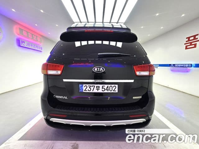 Kia All New Carnival Prestige, 2016 6