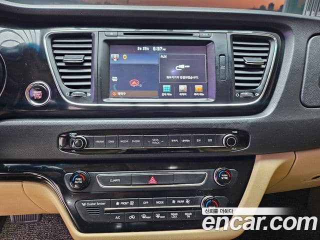 Kia All New Carnival Prestige, 2016 14