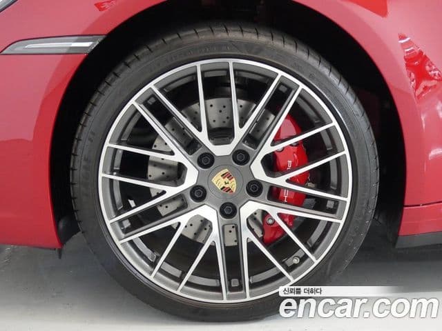 Porsche 911 (992) Carrera 4S кабриолет, 2023 4