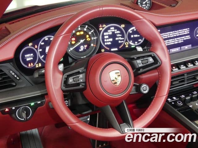 Porsche 911 (992) Carrera 4S кабриолет, 2023 11