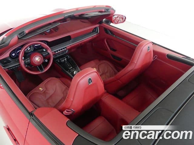 Porsche 911 (992) Carrera 4S кабриолет, 2023 16