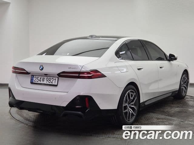 BMW 5시리즈 (G60) 520i M Sport, 2024 4