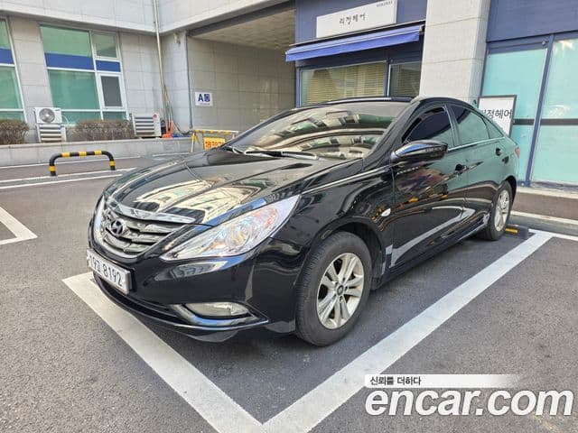 Hyundai YF Sonata LPI Deluxe, 2011 12