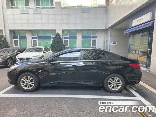 Hyundai YF Sonata LPI Deluxe, 2011 17