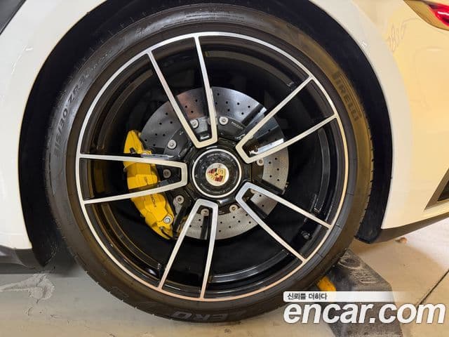 Porsche 911 (992) турбо S, 2021 16