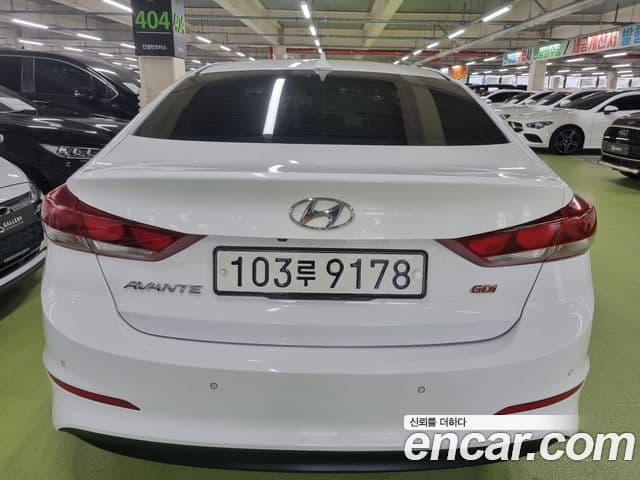 Hyundai Avante AD 1.6 GDI Value Plus, 2017 4