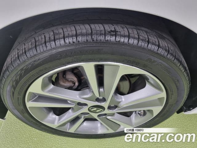 Hyundai Avante AD 1.6 GDI Value Plus, 2017 все фото