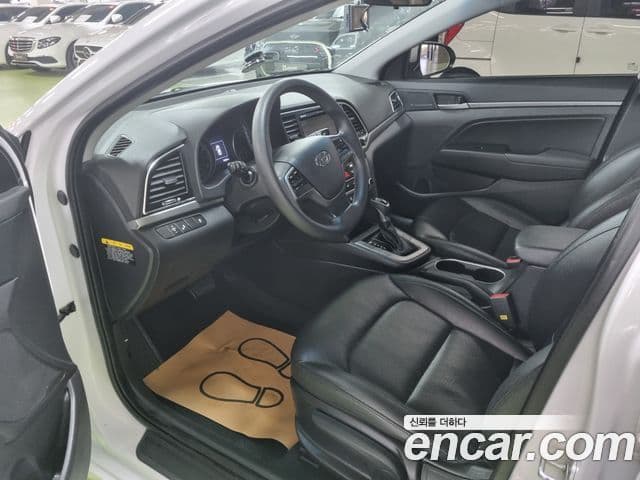 Hyundai Avante AD 1.6 GDI Value Plus, 2017 7