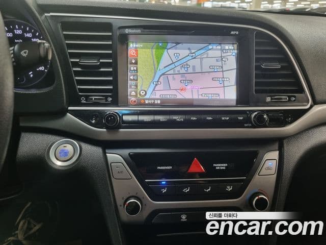 Hyundai Avante AD 1.6 GDI Value Plus, 2017 11