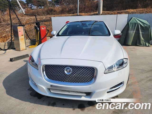 Jaguar All New XJ X351, 2011 3