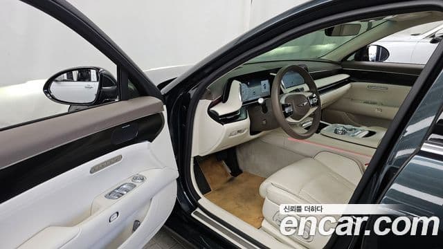 Genesis G90 (RS4) бензин 3.5 турбо AWD, 2023 10