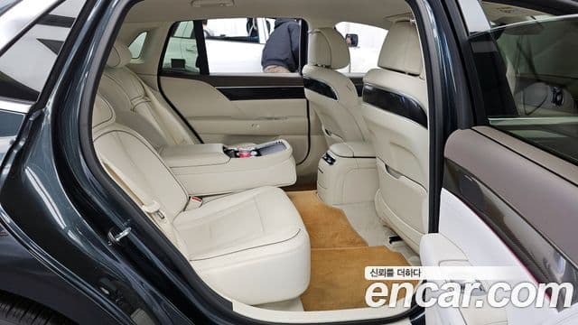 Genesis G90 (RS4) бензин 3.5 турбо AWD, 2023 12