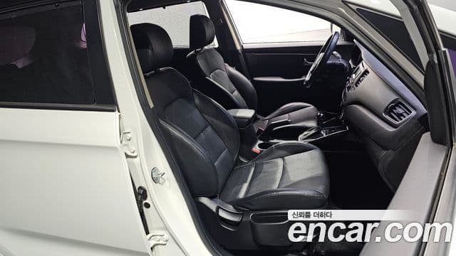 Kia All New Carens Prestige, 2014 10