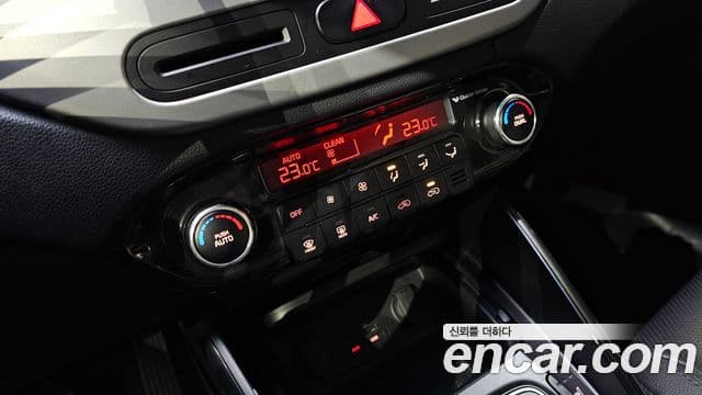 Kia All New Carens Prestige, 2014 17