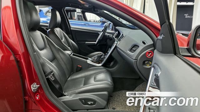 Volvo S60 2세대, 2014 11