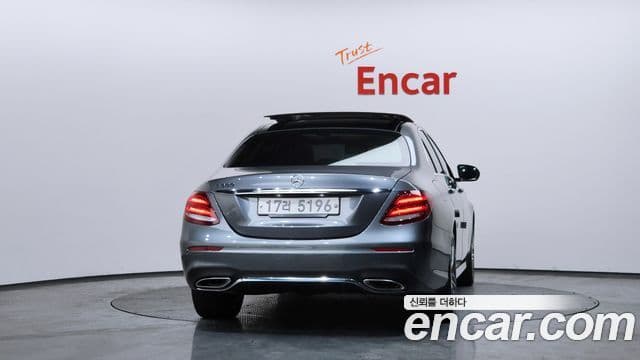 Mercedes-Benz E-класс W213 AMG Line, 2017 4