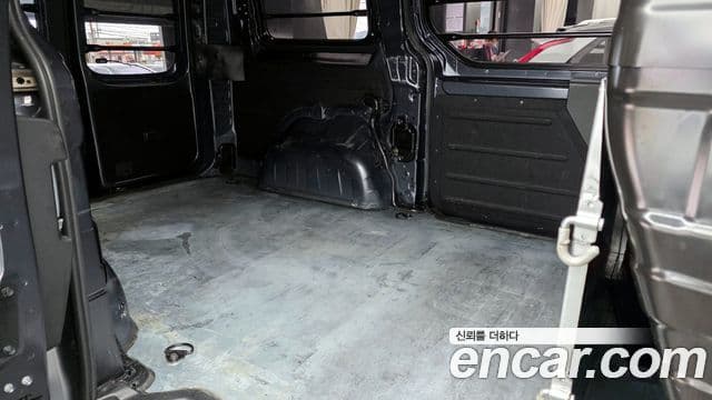 Hyundai Staria Modern, 2022 12