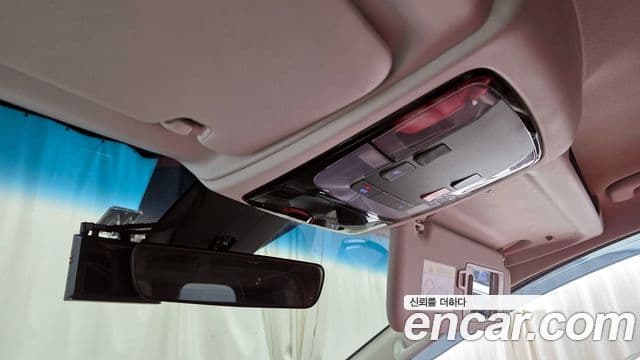 Hyundai Staria Modern, 2022 17