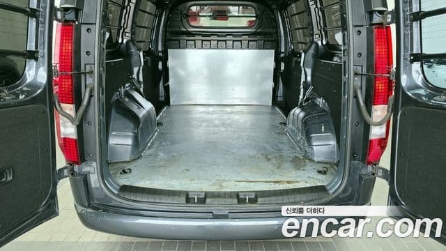 Hyundai Staria Modern, 2022 20