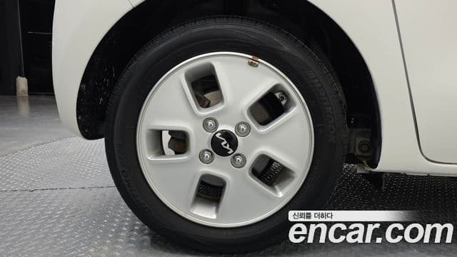 Kia The / новый New Ray Prestige, 2022 все фото