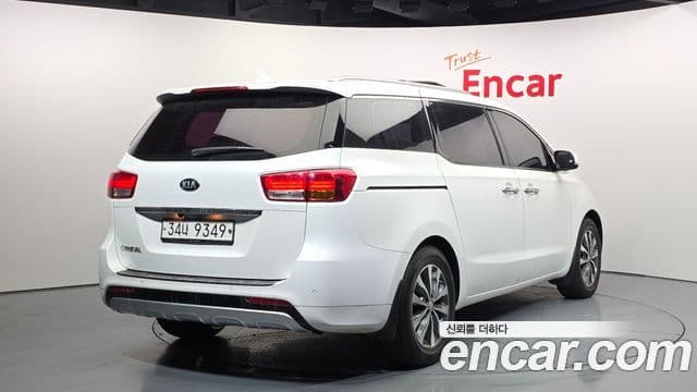 Kia All New Carnival Luxury, 2017 2